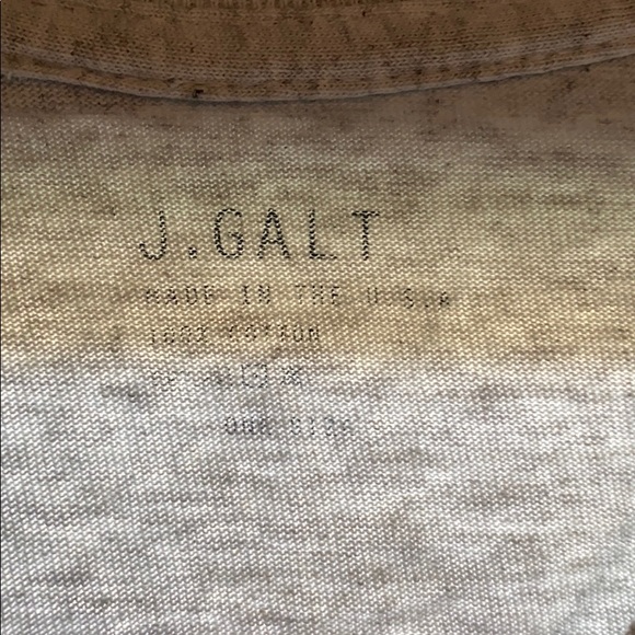 Brandy Melville Natives of the Gold-Coast Shirt - Picture 5 of 5